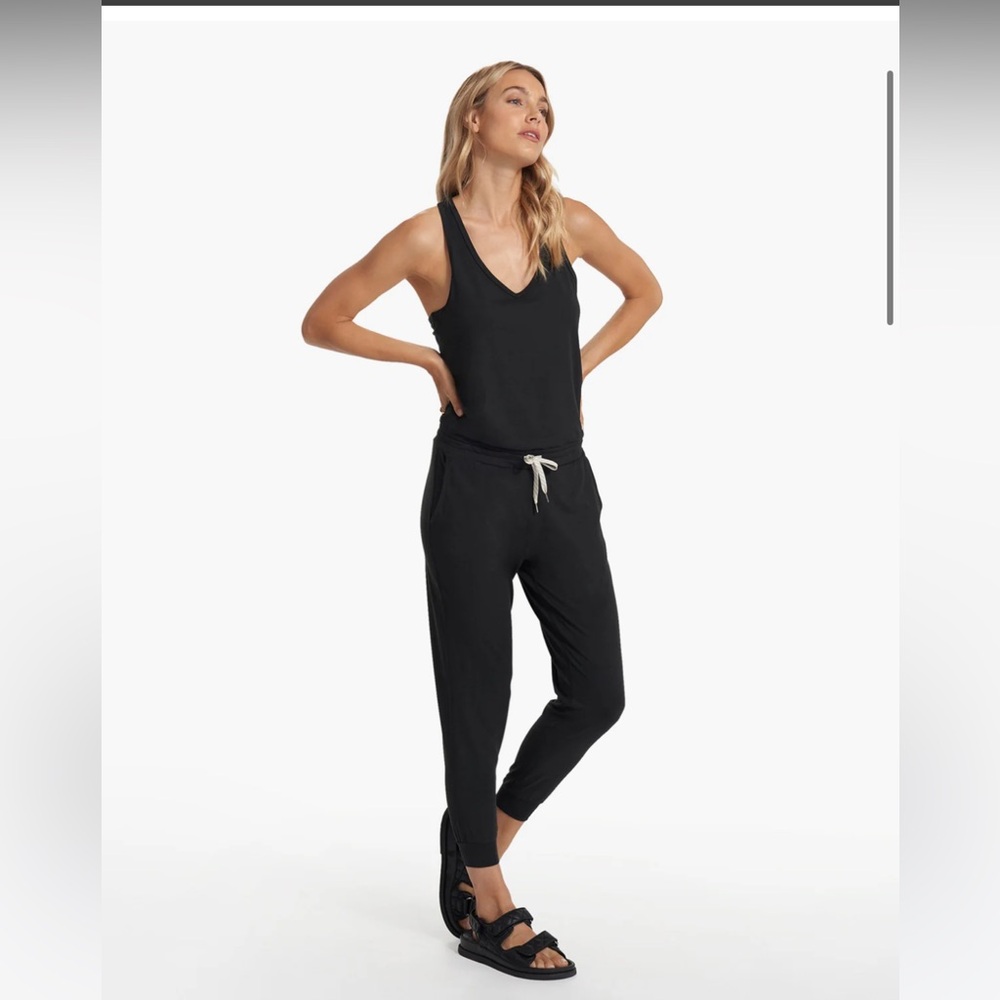 Vuori 
Lux Jumpsuit 
Black 
Size Small